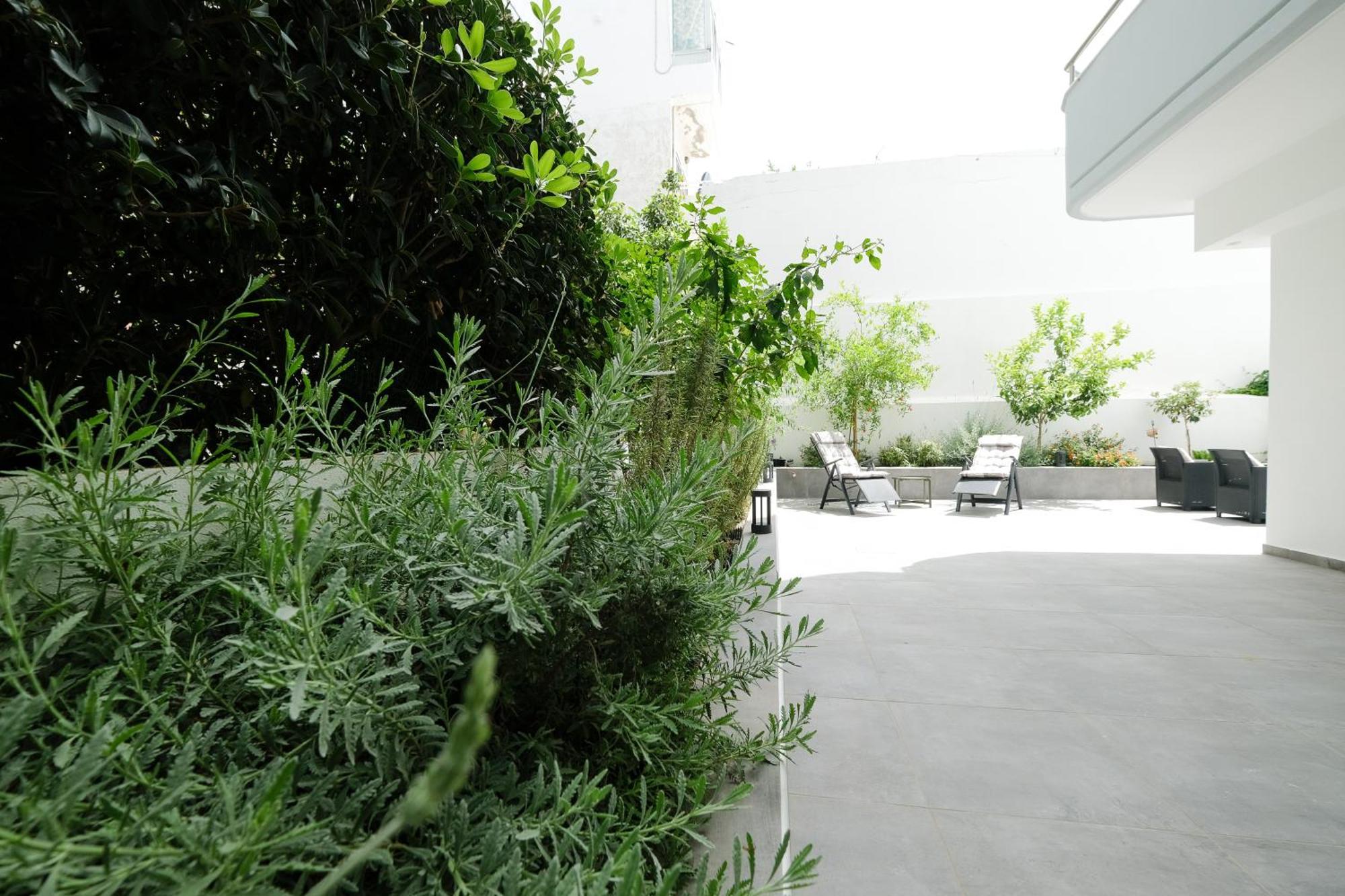 Rhodes Retreat: Modern Comfort In Serene Luxury Rhodes City Exterior photo