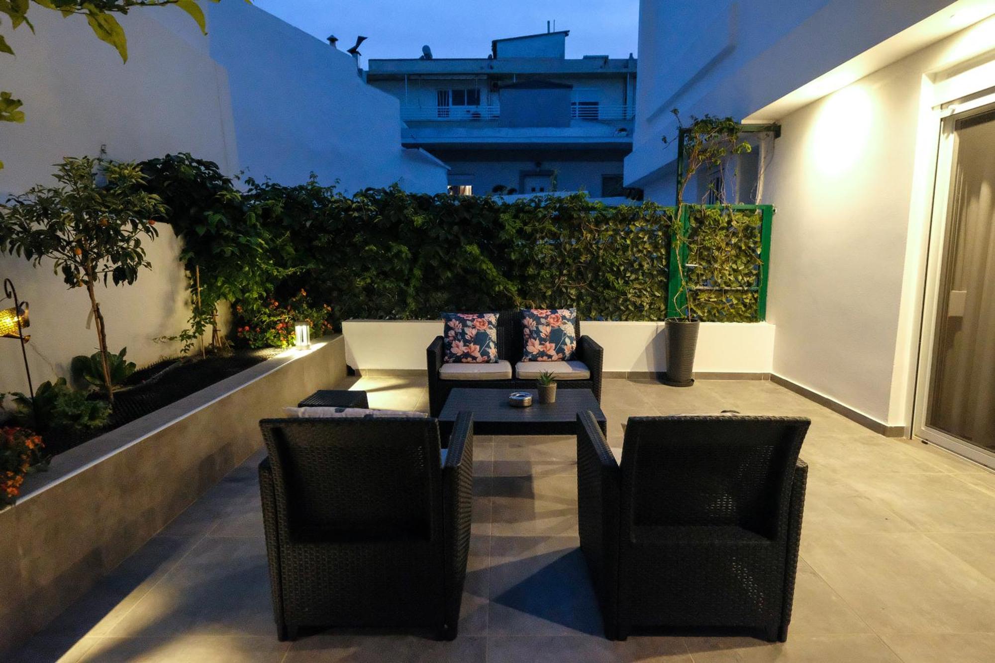 Rhodes Retreat: Modern Comfort In Serene Luxury Rhodes City Room photo