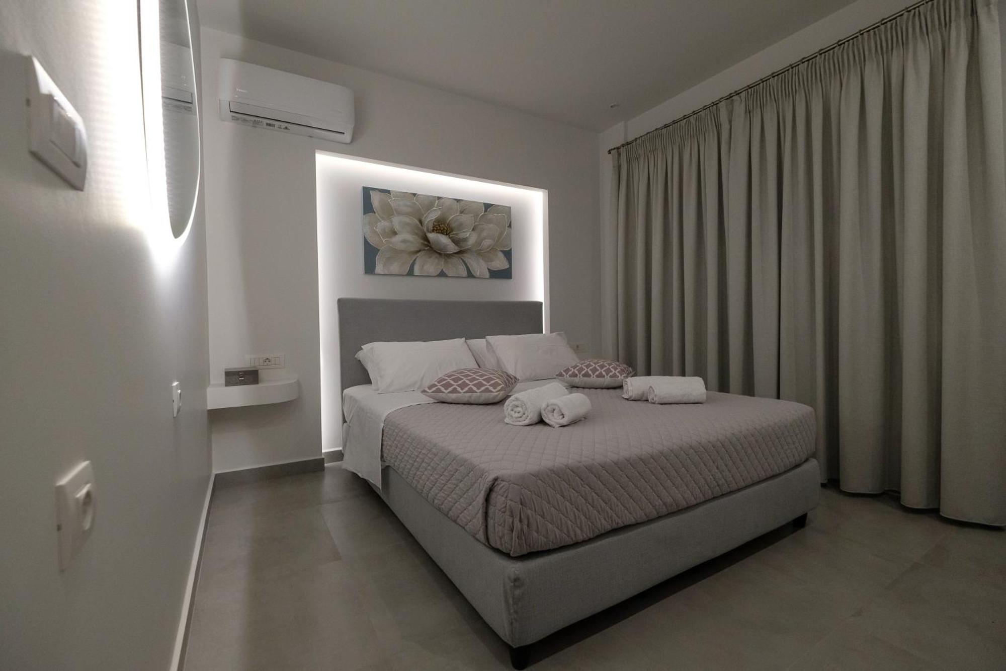 Rhodes Retreat: Modern Comfort In Serene Luxury Rhodes City Exterior photo